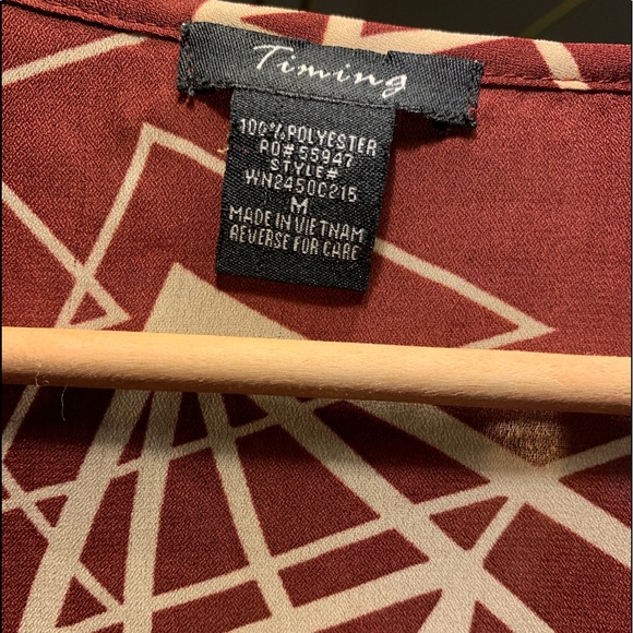 Timing Blouse - Picture 2 of 3
